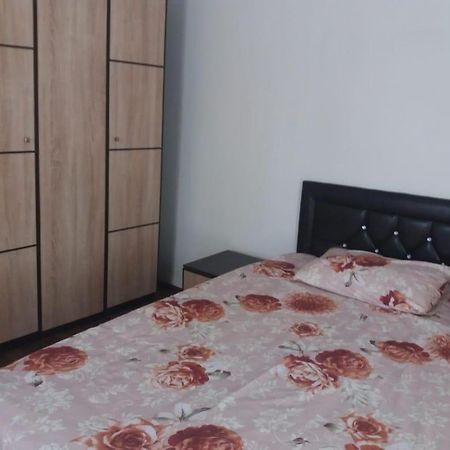 Guest House Elena Makhinjauri Exterior photo